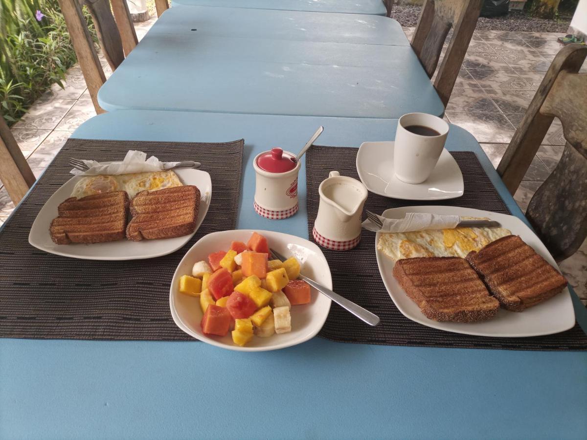 Hostal Y Restaurante Los Tecales La Coca 外观 照片