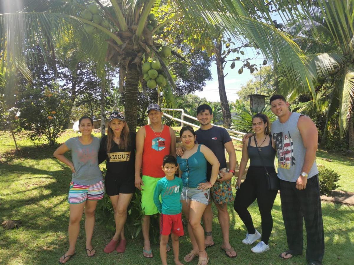 Hostal Y Restaurante Los Tecales La Coca 外观 照片