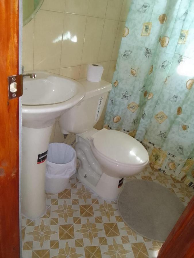 Hostal Y Restaurante Los Tecales La Coca 外观 照片