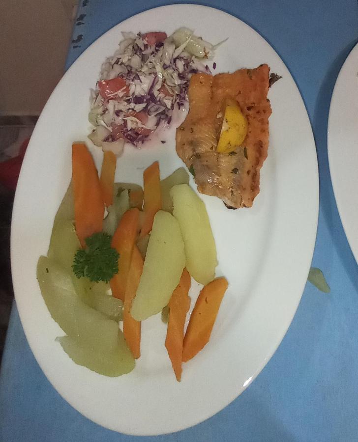 Hostal Y Restaurante Los Tecales La Coca 外观 照片